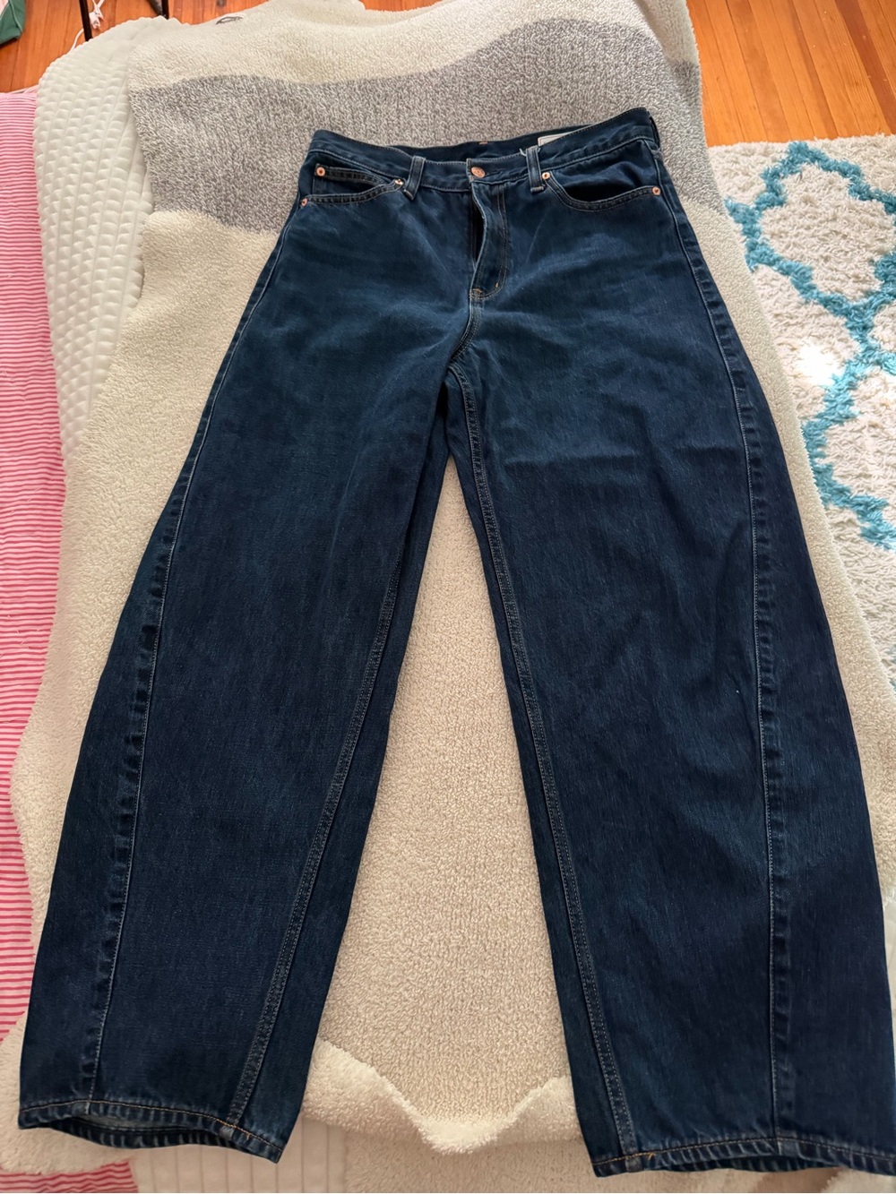 Jeans subcategory selection